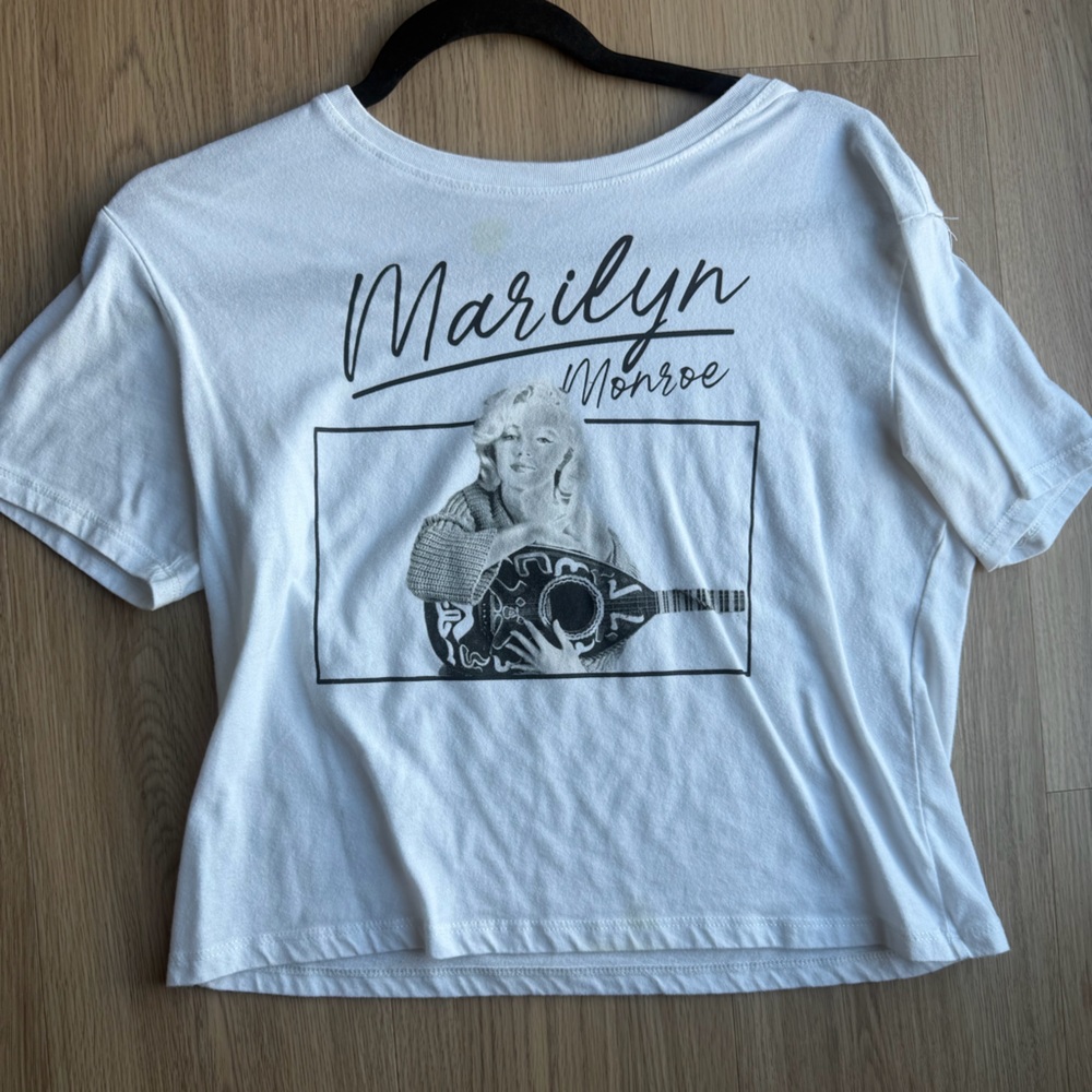 White Marilyn Monroe Graphic T-Shirt Size Small